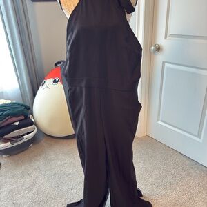 SHEIN Black Flowing Jumpsuit for Sophisticated Comfort